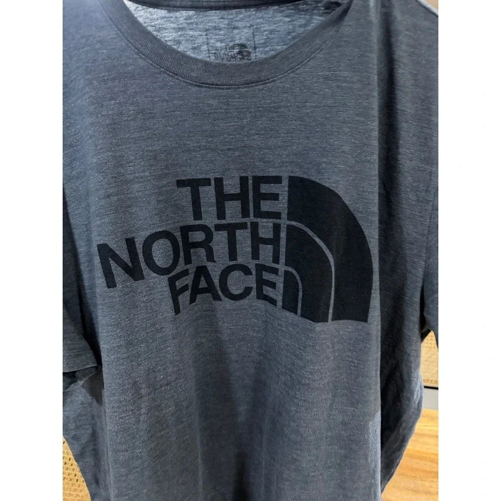 The North Face Mens XL Grey‎ Heather Short Sleeve Graphic Logo T-Shirt Tee